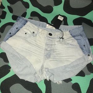 BNWT One Teaspoon Bandits Denim Shorts